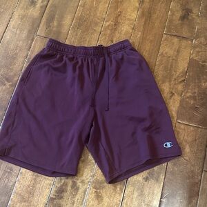 Men’s Champion Burgundy Shorts Size M
